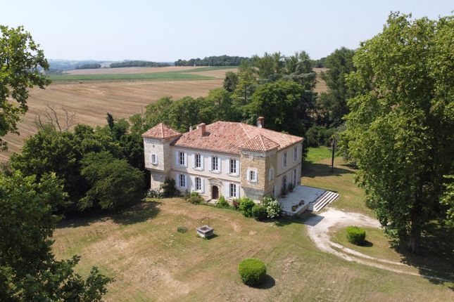 Property for sale in 32120 Mauvezin, France