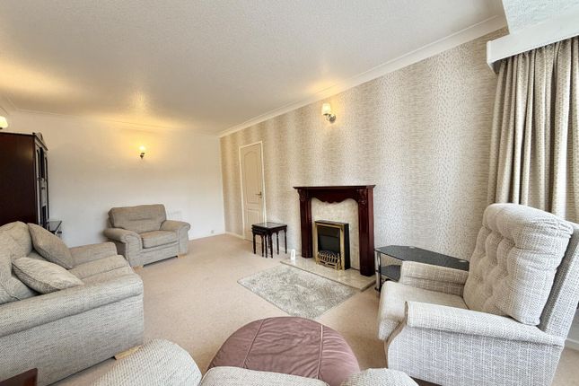 68, Ringway, Leeds photo 4