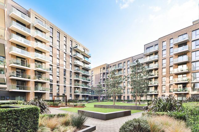 Thumbnail Flat to rent in Hamond Court, Kingston Upon Thames