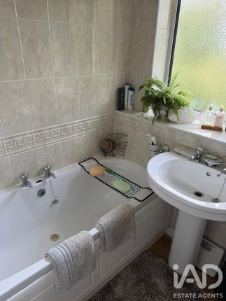 23, Marsh End, Birmingham photo 4