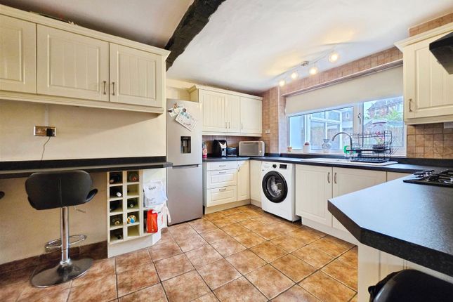 7, Knowle Road, Biddulph photo 3