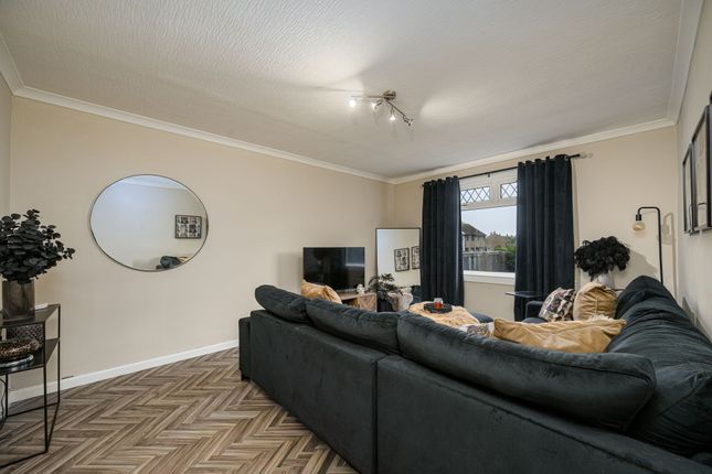 1b Aboyne Avenue, Dundee photo 4