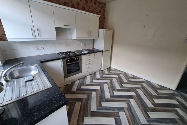 11 Ryefield Street, Bolton photo 4