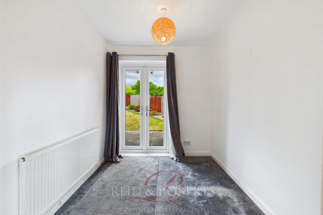 2, Osborne Close, Wrexham photo 4