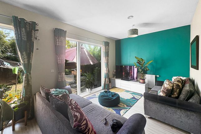 18, Lapwing Avenue, Cambridge photo 2