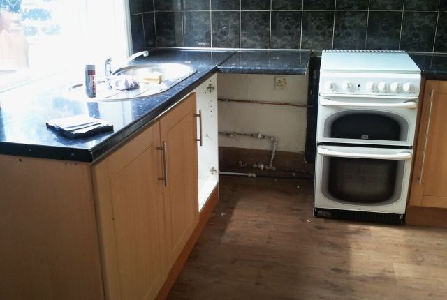 11, FALMOUTH AVENUE, Bradford photo 3