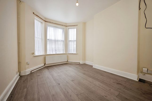 5, Bedford photo 2