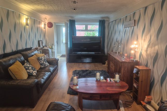 31, Chester photo 3