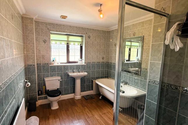 Family Bath/Shower Room