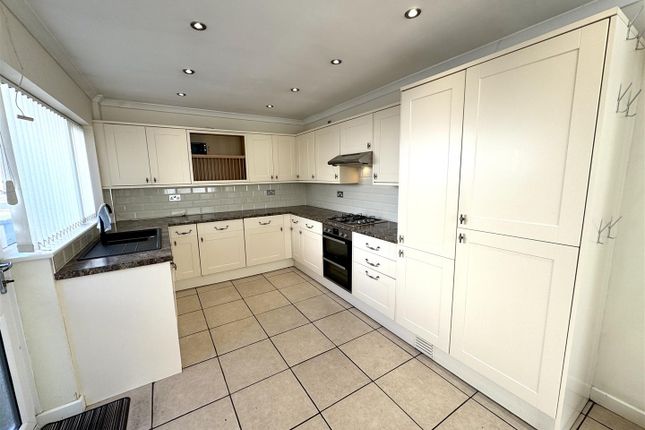 27, Fair View, Chepstow photo 4