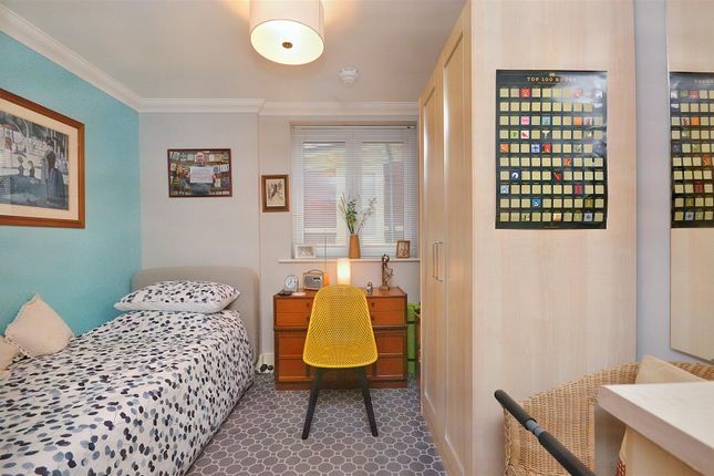 Flat for sale in Compton Street, Eastbourne