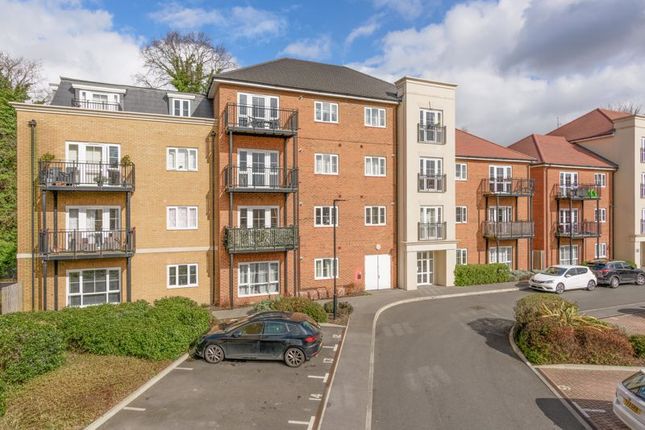 Thumbnail Flat for sale in Alderson Grove, Hersham, Walton-On-Thames.