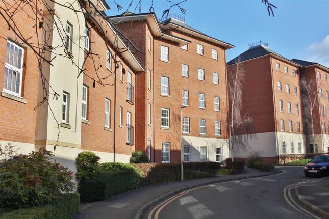 Thumbnail Flat for sale in Regent House, Mayhill Way, Gloucester