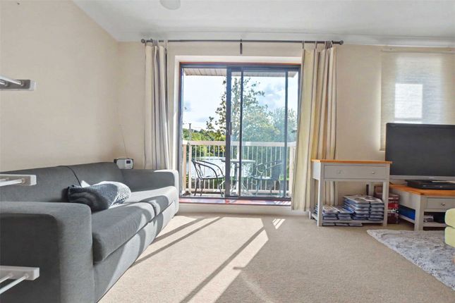 25, Waterside Court, Hampshire photo 3