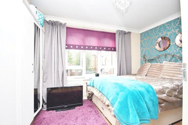 22, Frazer Close, Essex photo 4