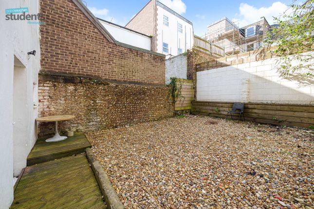Terraced house to rent in Lewes Road, Brighton, East Sussex