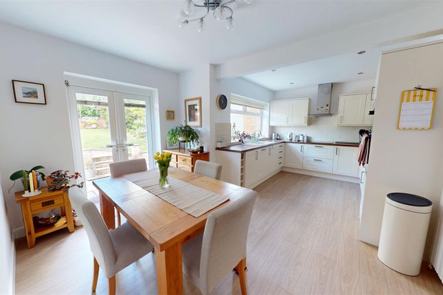 6, Bramley View, Halifax photo 2
