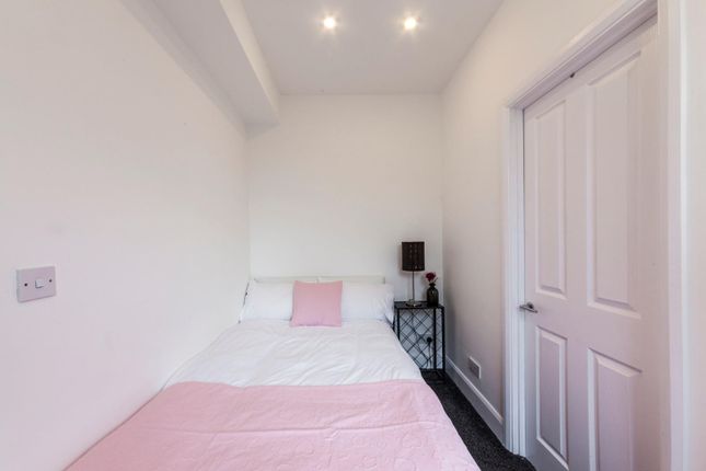 Flat to rent in Bedfordbury, Covent Garden