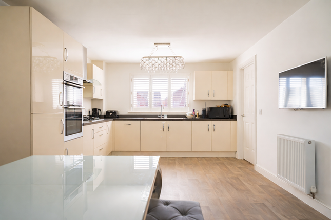 58 Huncote Road, Leicester photo 4