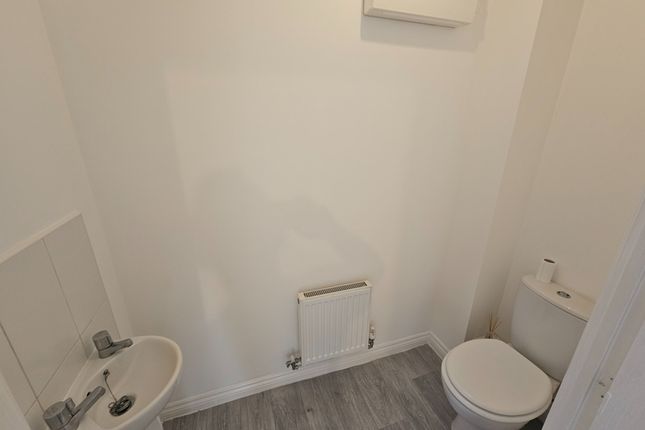 6 Stryd Bennett, Llanelli photo 4