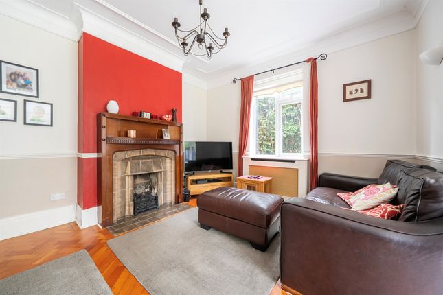 11, Bycullah Avenue, Enfield photo 4