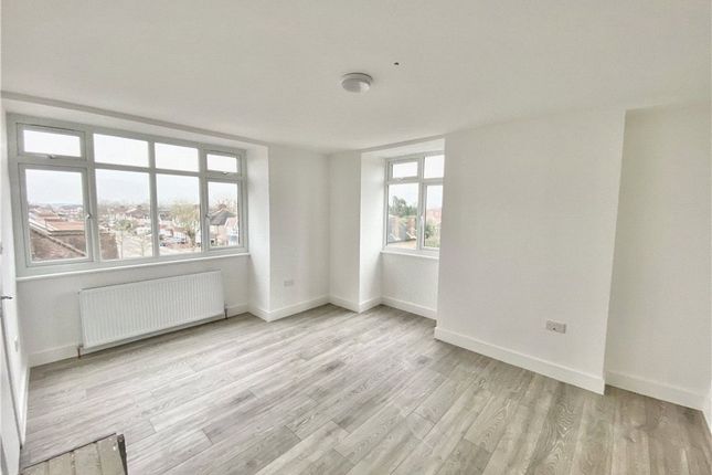 Thumbnail Property to rent in Percy Road, Twickenham