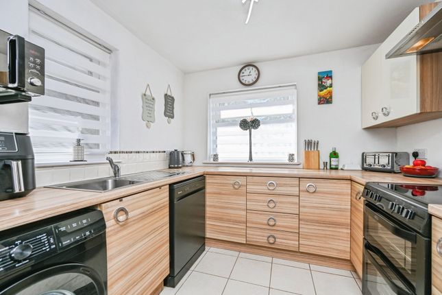 237, Ormskirk Road, Lancashire photo 3