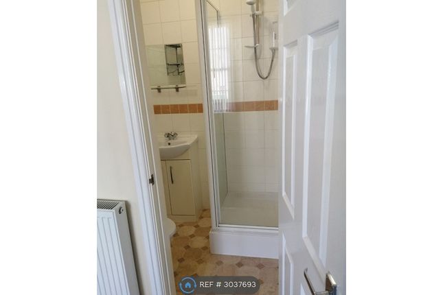 Flat, Belgrave Road, Torquay photo 3