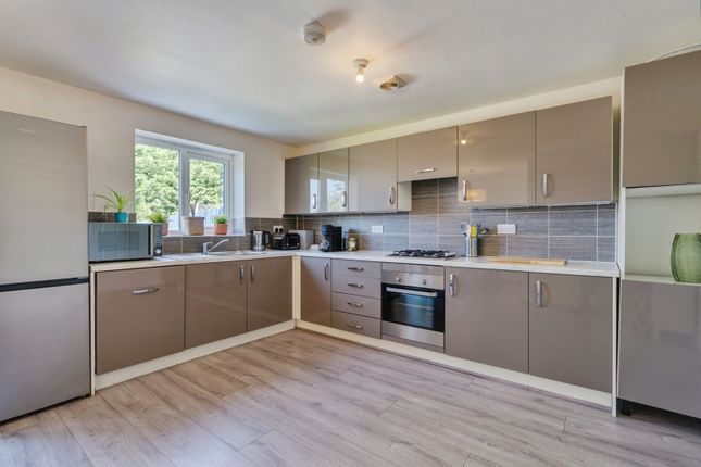 31, Prestall Court, Lancashire photo 4