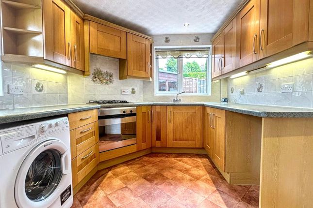 14, Moorland Road, Leek photo 3