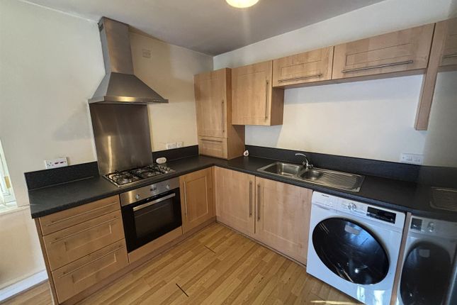 Apt 5, Pepper Close, Sharston photo 3