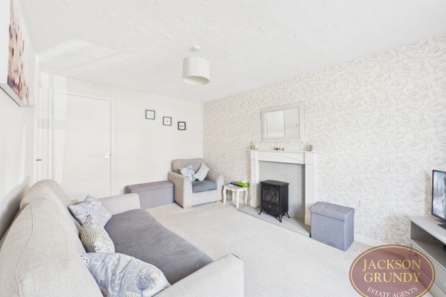 19, Dewar Drive, Daventry photo 3