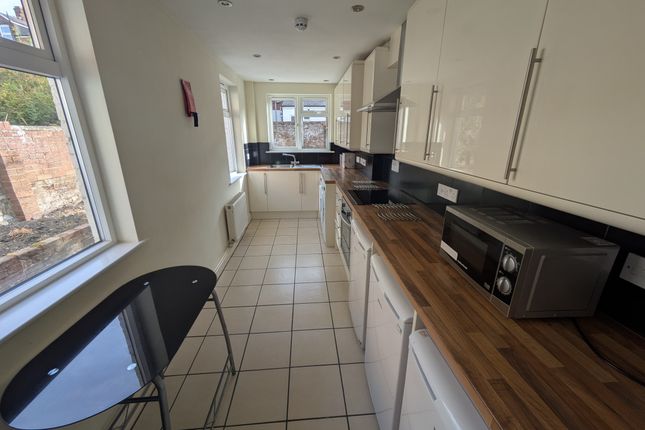 62, Victoria Street, Exeter photo 3