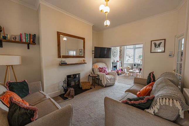 15 The Avenue, Caldicot photo 3
