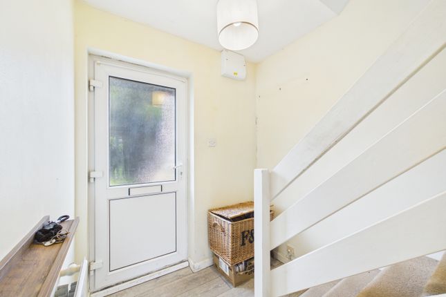 44, Bay Tree Close, Bristol photo 3