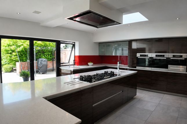 29 Dalby Avenue, Leicester photo 4