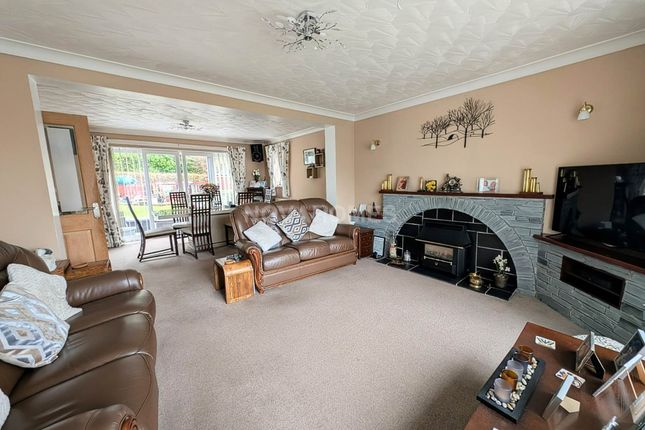 11, Windermere Crescent, Plymouth photo 2