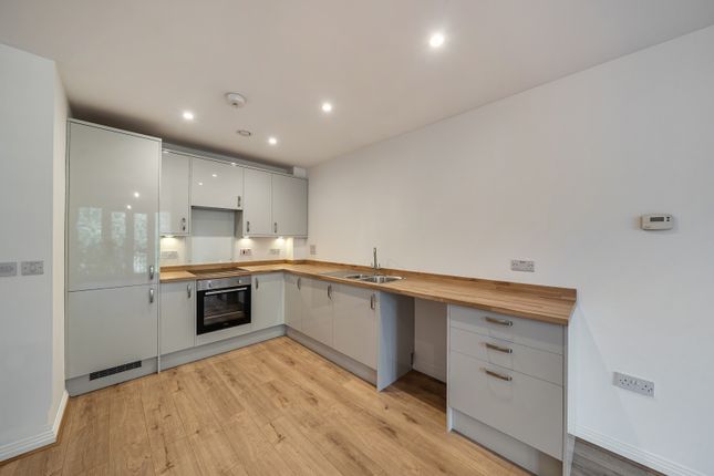 Flat 7, Chiltern Rise,, Rectory Road, Hertfordshire photo 3