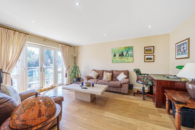 Flat 6, Avior, 10, Longworth Drive, Maidenhead photo 4