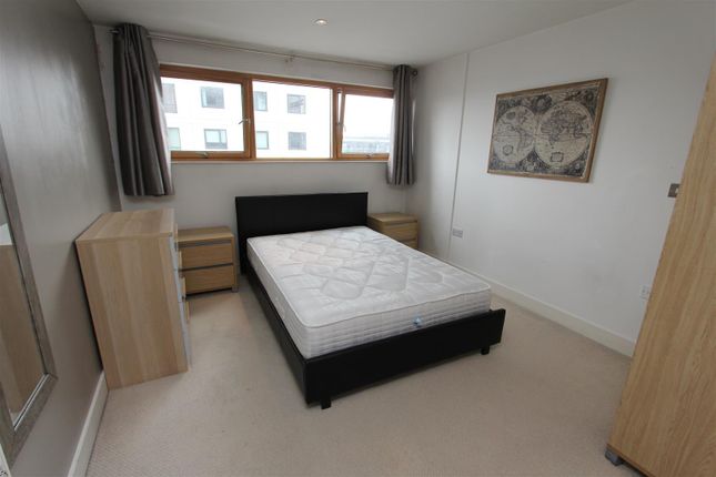 36, McClintock House, Leeds photo 4