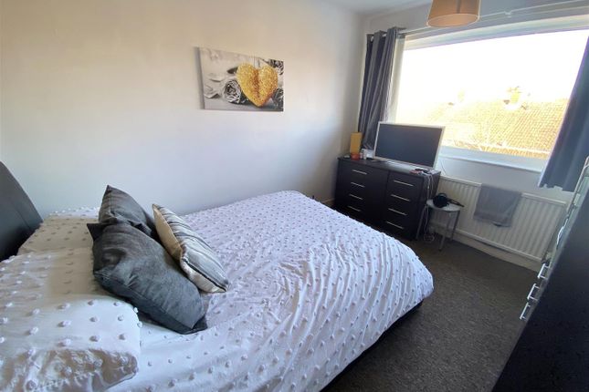 Semi-detached house for sale in Ivy Close, Carlton, Goole