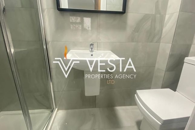 Room 2, 302 Mitchell Avenue, Coventry photo 5