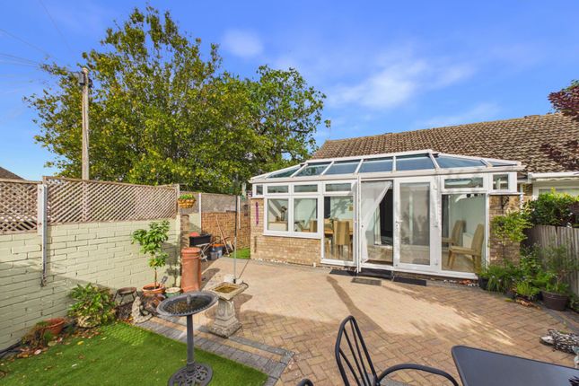177, Woodlands Way, Horsham photo 2