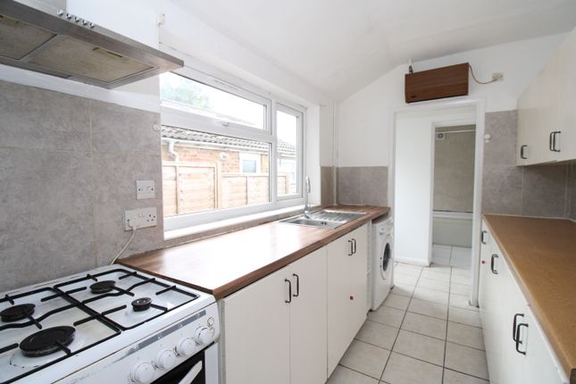 87, Harcourt Street, Luton photo 4