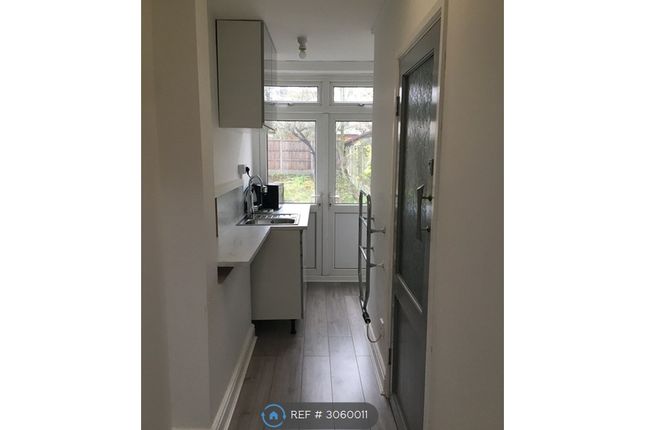 Ainslie Wood Road, London photo 5