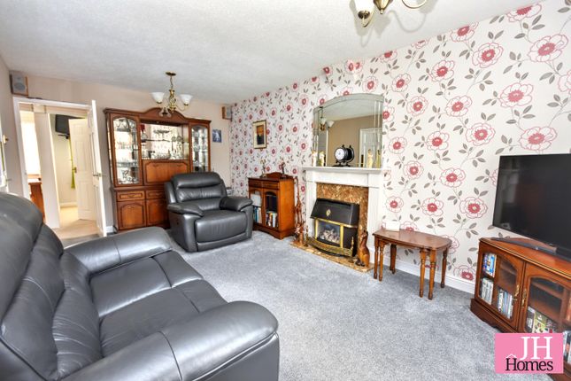 14, Hawthorn Drive, Barrow-in-Furness photo 4