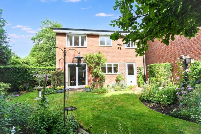 27, Osprey Close, Bedford photo 4