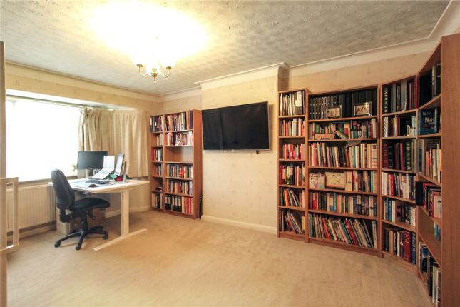 46, Fairfield Gardens, Essex photo 3