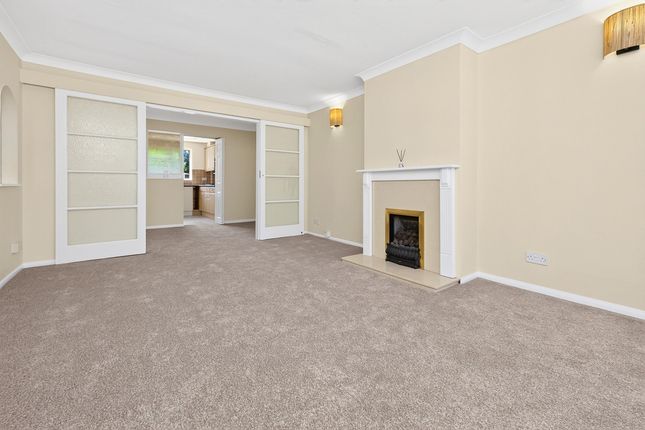 18, Lansdown Close, Woking photo 2