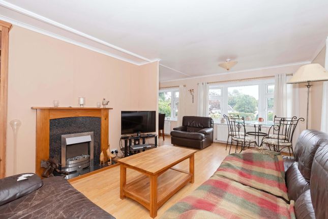 28, Mount Park, Bostal Road, Steyning photo 2